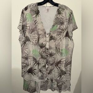 🎄Covington Skirt Set :Top is 18w skirt is 16w